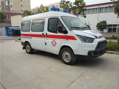 江鈴特順救護車 移動手術(shù)車的創(chuàng)新應(yīng)用與優(yōu)勢分析